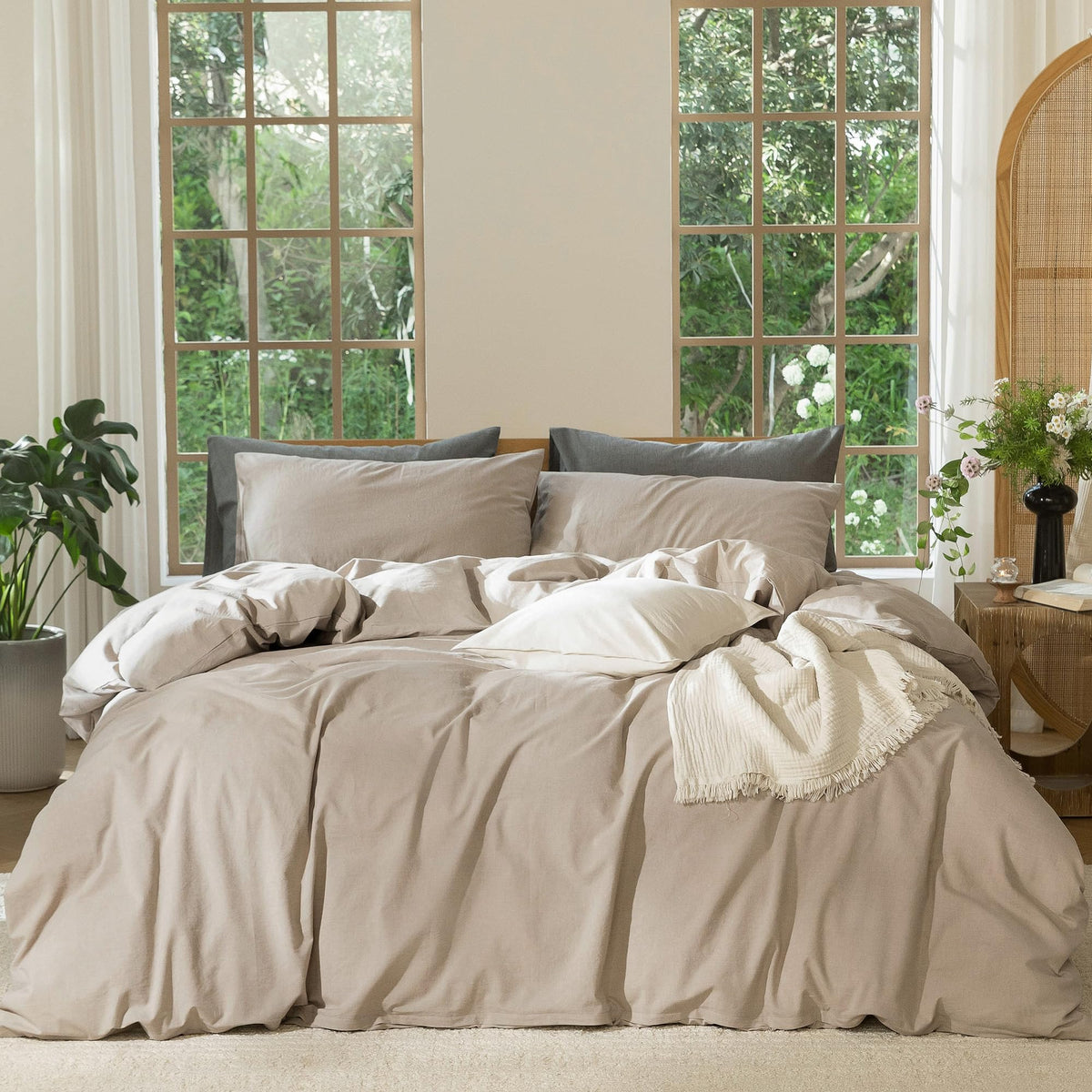 MooMee duvet cover front view showing neat packaging and cozy appeal