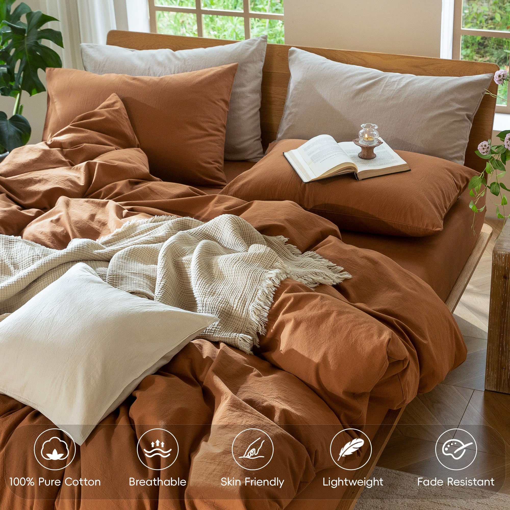 MooMee interior corner tie close-up securing duvet insert for even coverage