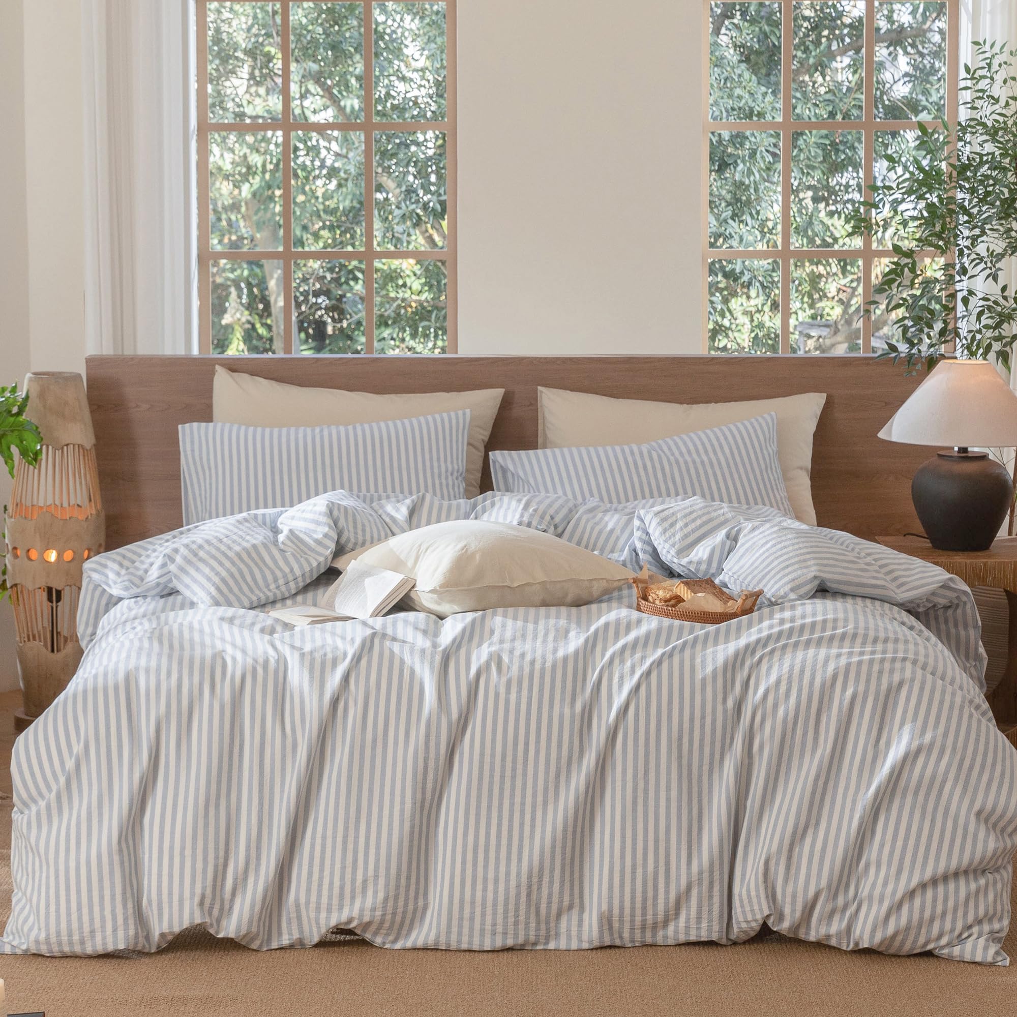 MooMee front view of striped duvet cover showing neat fit and calming design