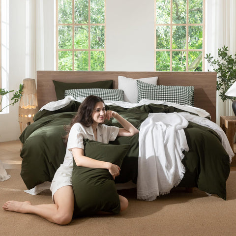 MooMee styled king bed in bedroom showing relaxed linen-like comfort
