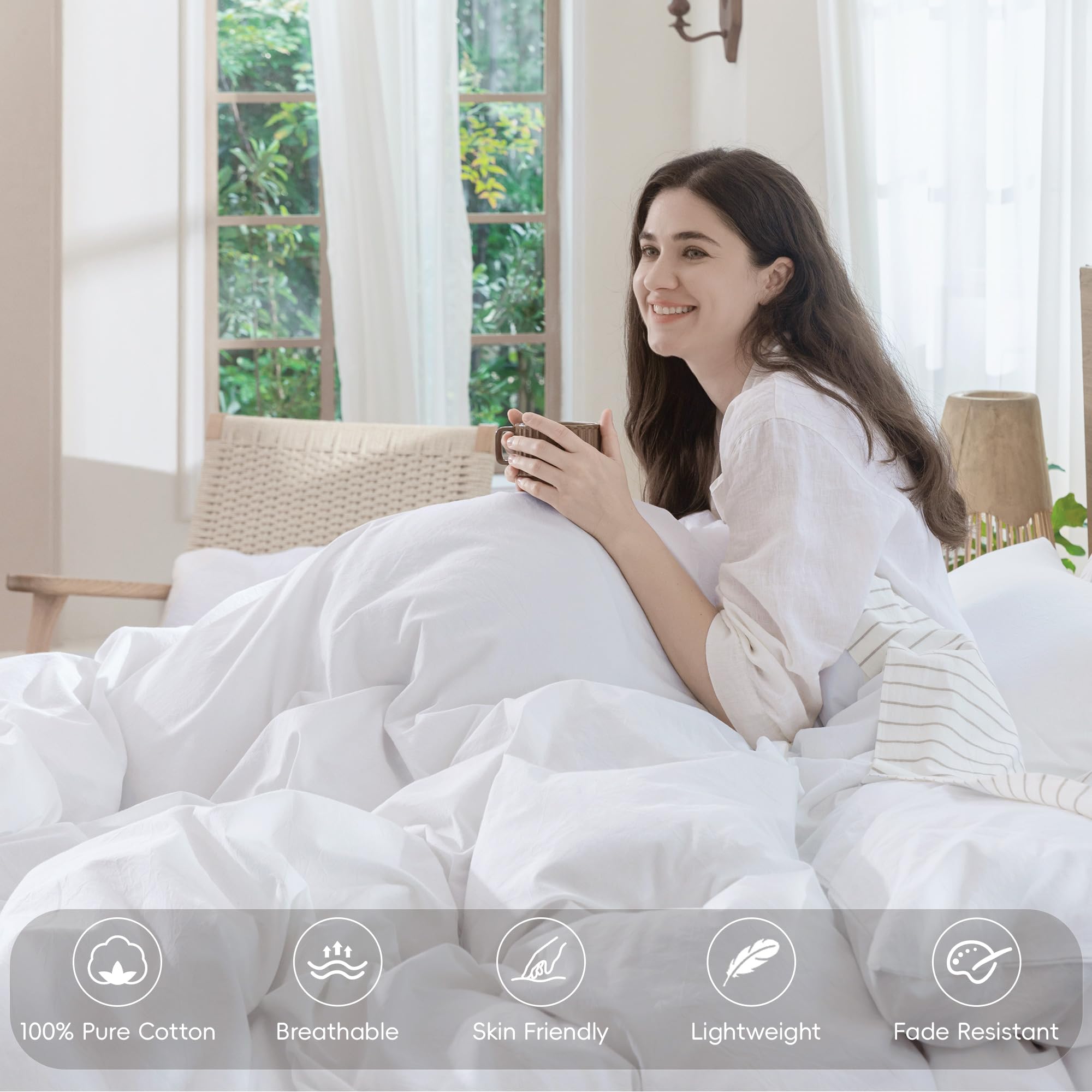 MooMee hidden zip closure along edge for secure, seamless fastening