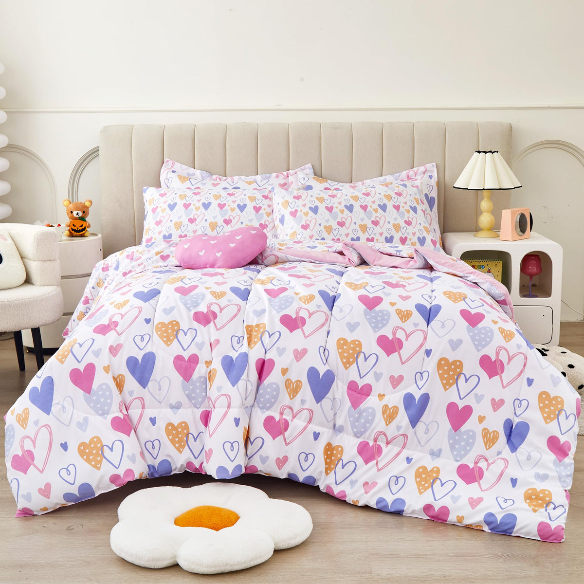 Mooreeke comforter front view showing heart print and cozy look