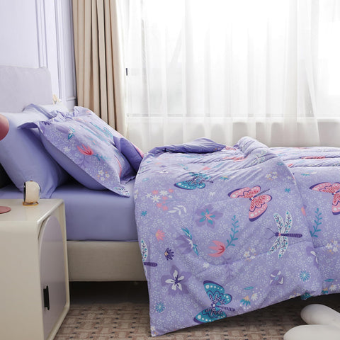 Mooreeke flat and fitted sheets laid out showing proper twin sizing convenience