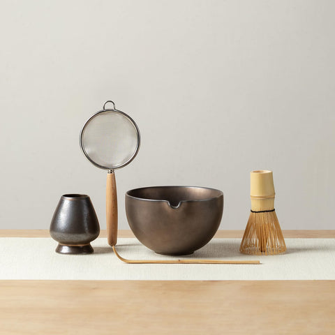 Mossen matcha set front packaging showing complete kit and elegant Black Gold finish