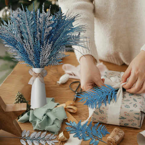 Motionchic dining table scene displaying glitter branches enhancing holiday ambiance