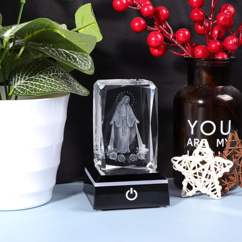 Movdyka opened gift box presentation suggesting ready-to-give keepsake