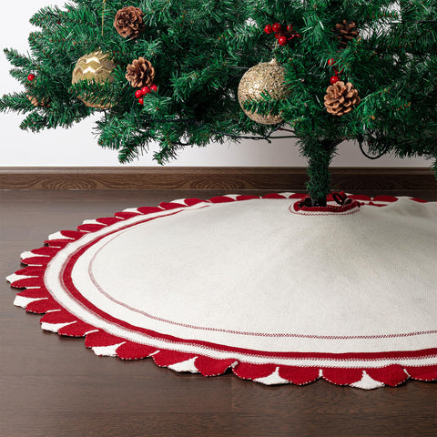 Mr. Pen with ornaments style shot complements décor with subtle backdrop