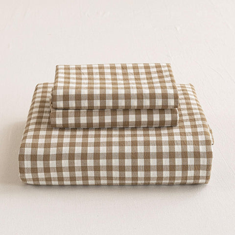 Mucalis two pillowcases on bed matching duvet for cohesive, comfortable look