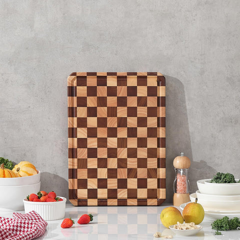 Musifan packaging and scale beside common kitchen items showing real-world size