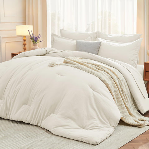 MUXHOMO comforter front view showing full ivory coverage and cozy appeal