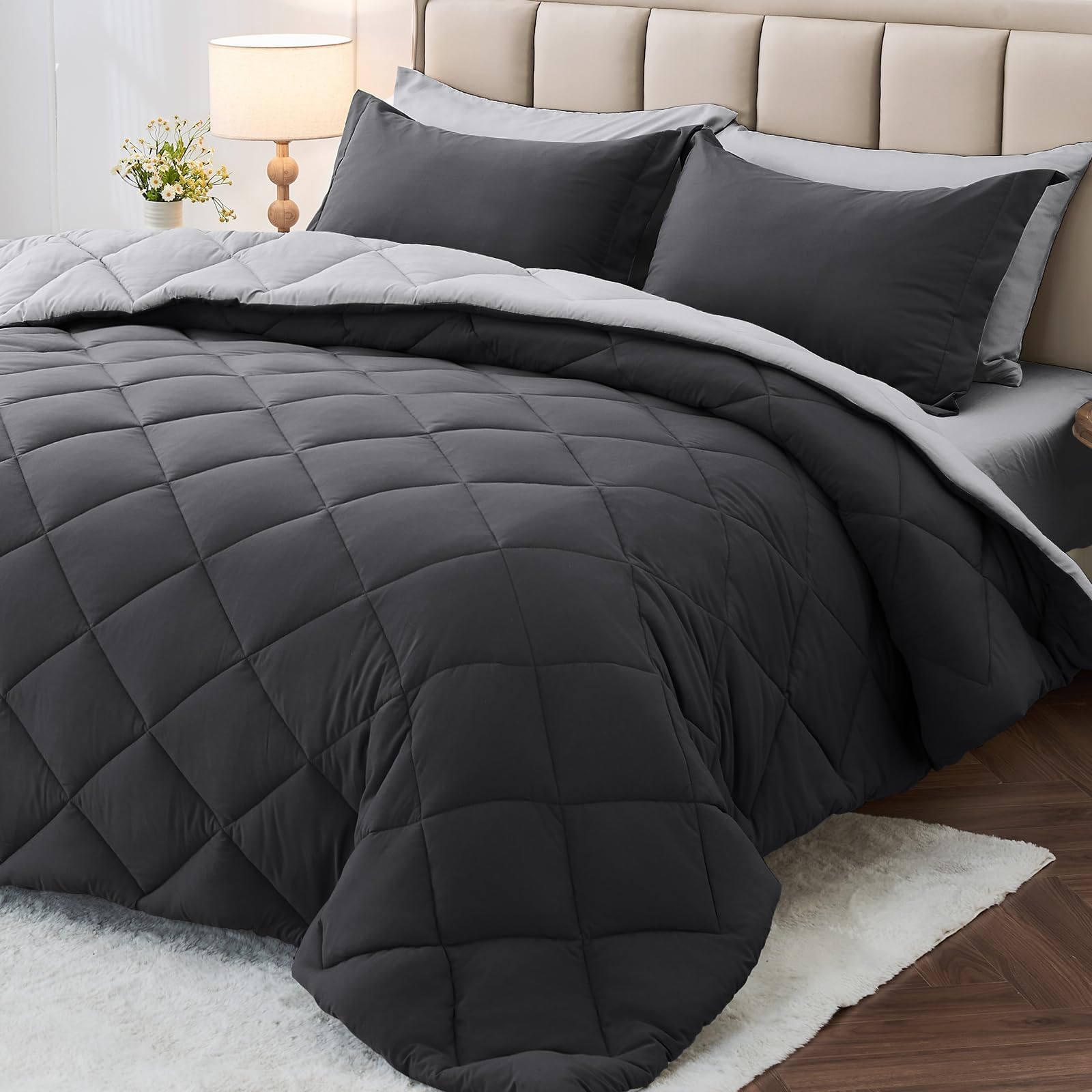 MUXHOMO front view of queen bed-in-a-bag showing complete set benefit