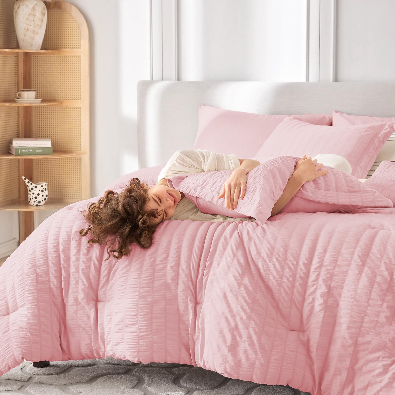 MUXHOMO size comparison on queen bed showing true-to-size 88 by 88-inch comforter fit