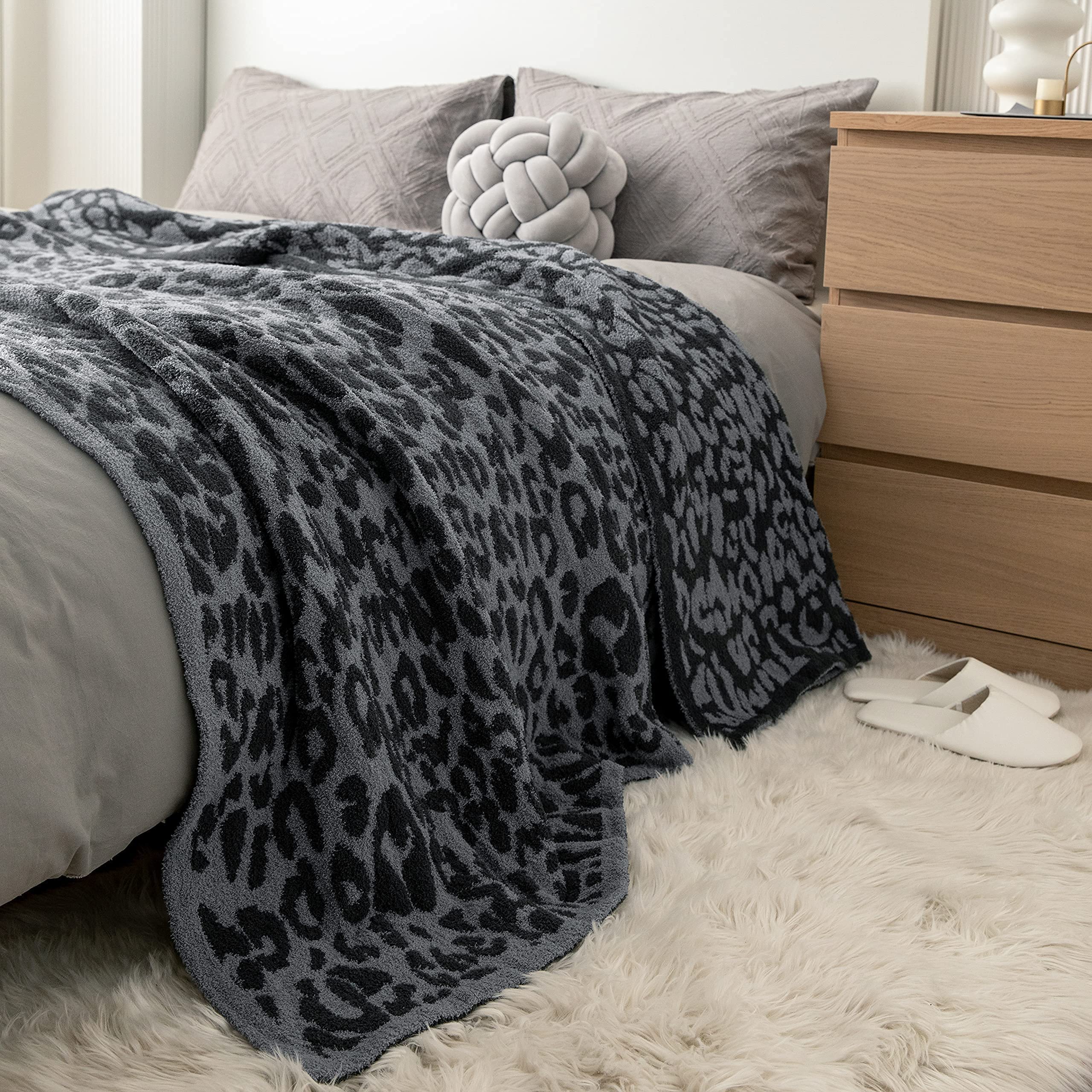 MH MYLUNE HOME hem and stitch detail highlighting quality construction and durability