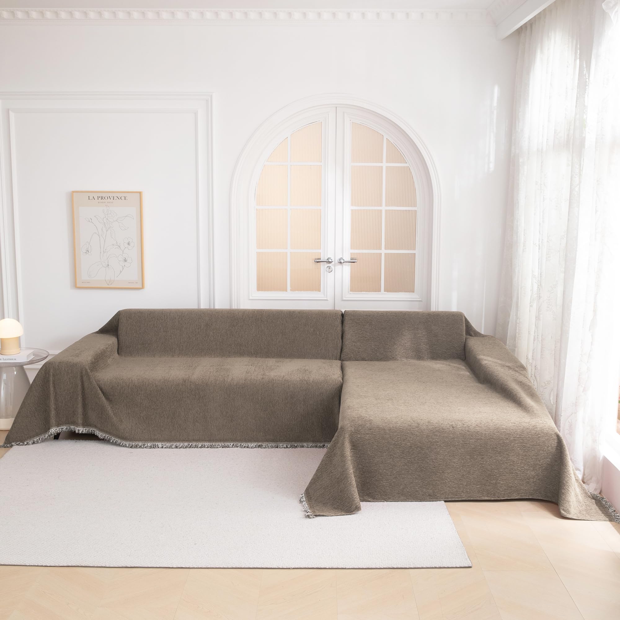 MYSKY HOME tuck-in demonstration at seat and back for secure non-slip fit