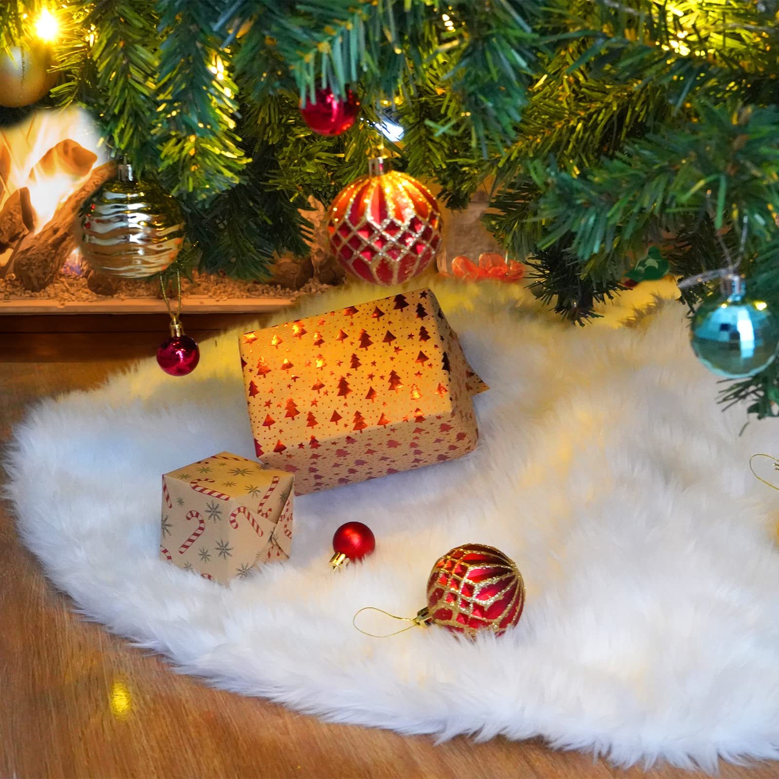 Nackiy close-up of fur texture proving plush soft touch