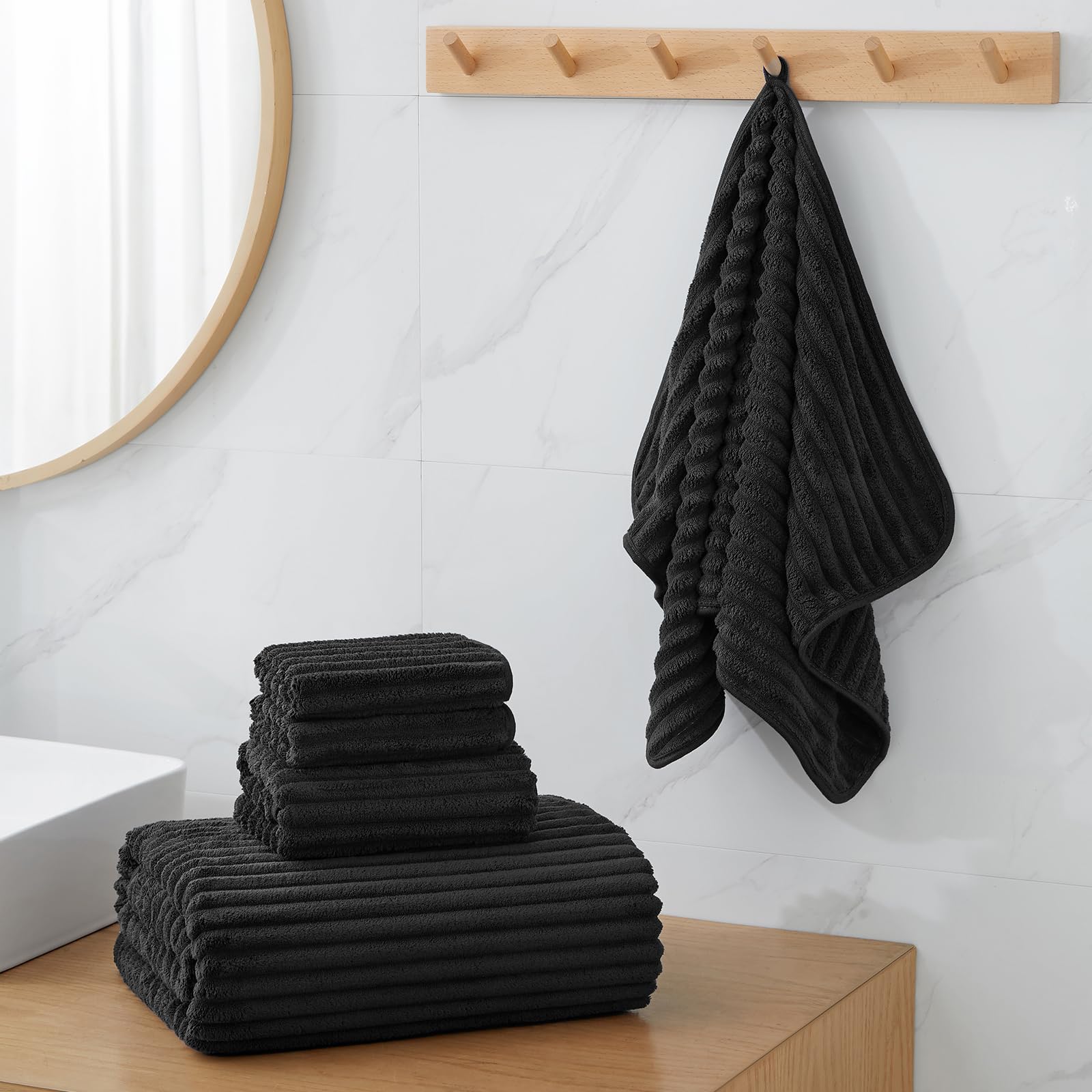 NALIVO unfolded 40x80 bath sheet displayed flat showing generous coverage and smooth finish