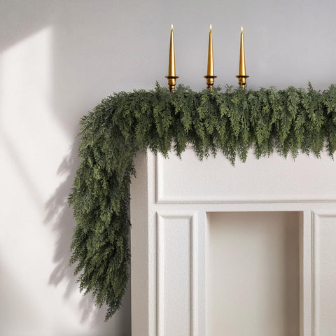 N&T NIETING garland decorated with string lights demonstrating easy customization and glow