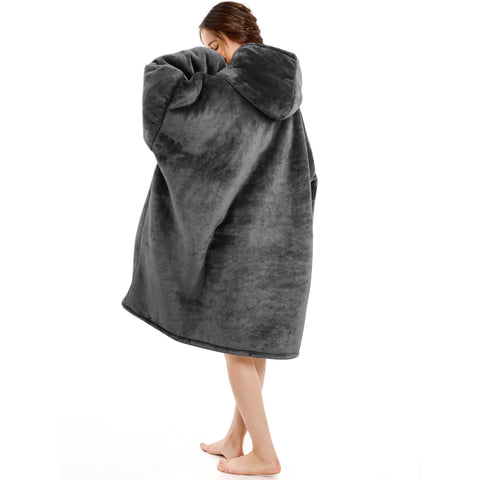 Narecte close-up of flannel and Sherpa fabric highlighting soft texture and insulation