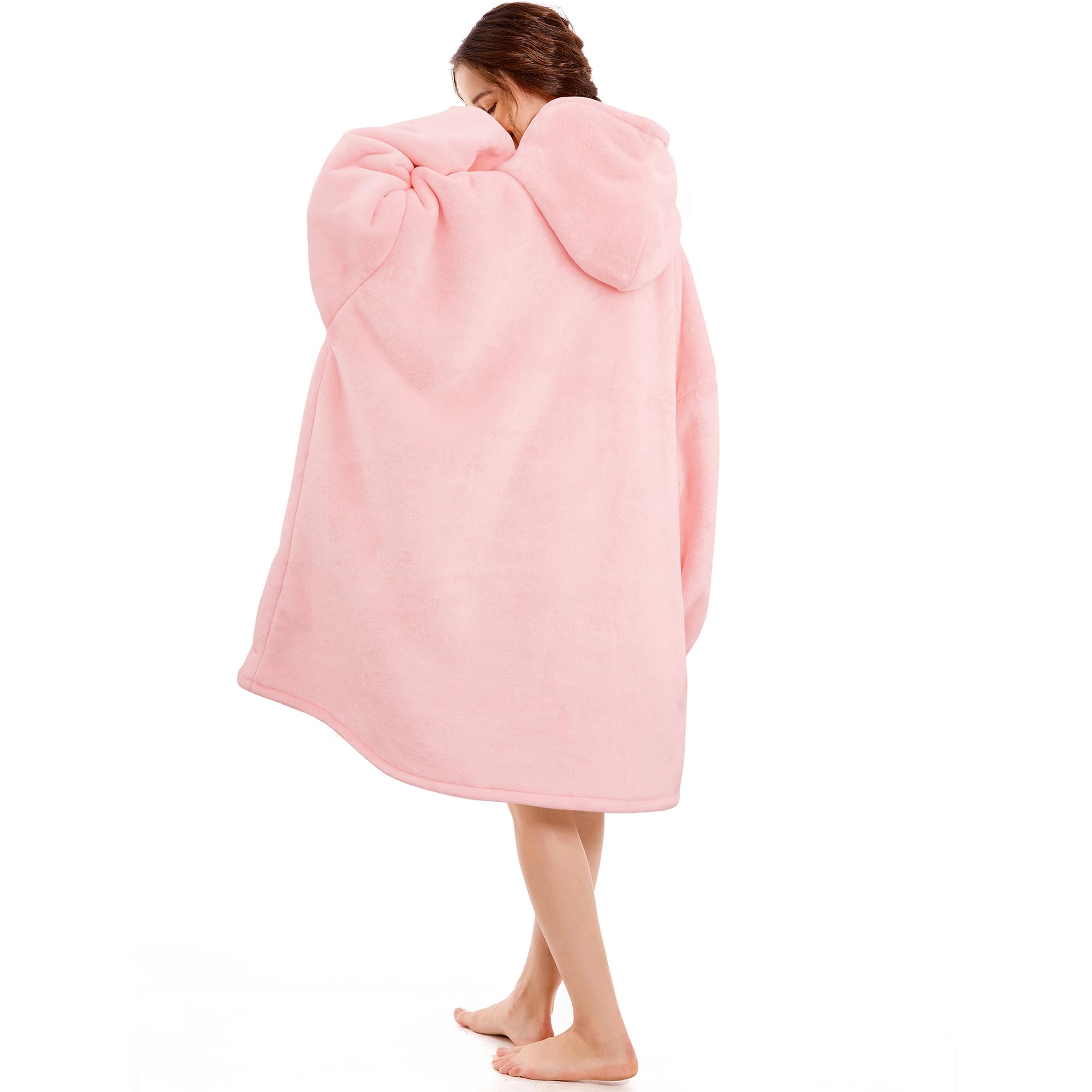 Narecte ribbed cuff and hem detail locking in warmth and comfort