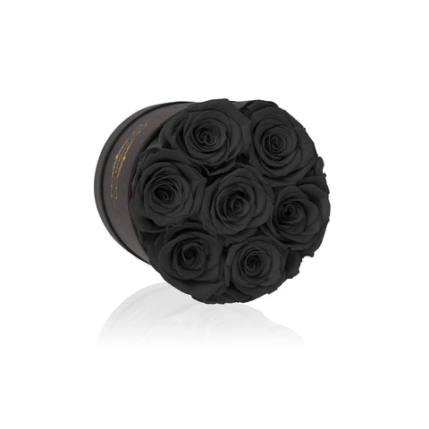 NATROSES close up of rosebud texture highlighting preserved petals and long-lasting color benefit