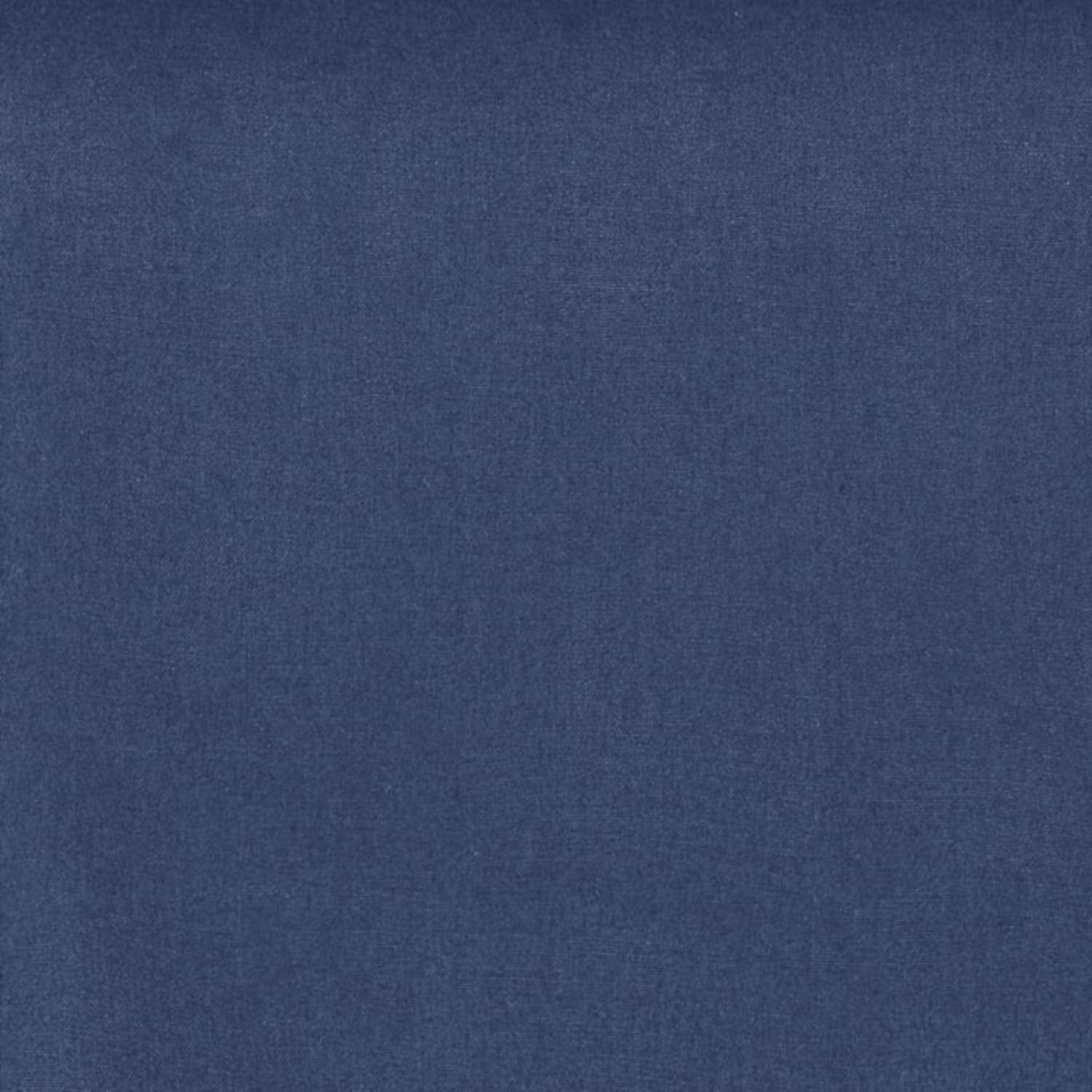 Nautica fabric texture close-up highlighting 200 thread count crisp hand