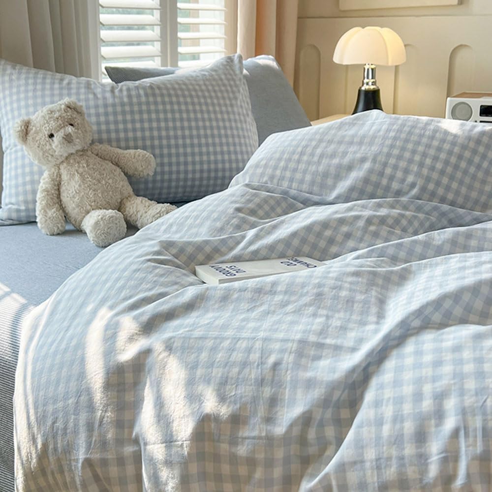 Nayoroom pillow shams with envelope closure for quick, tidy pillow changes