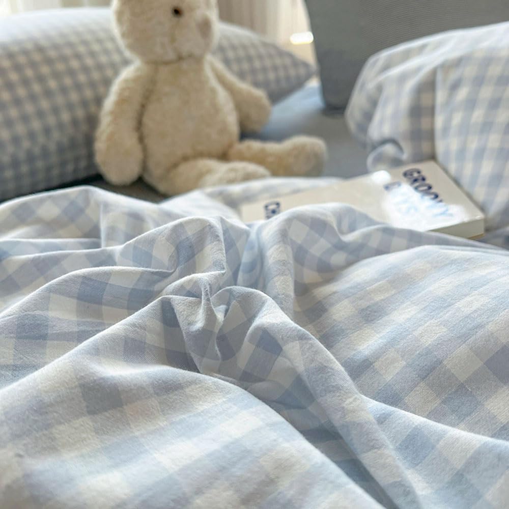 Nayoroom styled bedroom with plaid bedding demonstrating versatile décor appeal