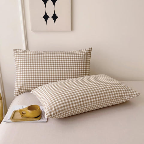 Nayoroom size comparison with linens illustrates fit options and scale
