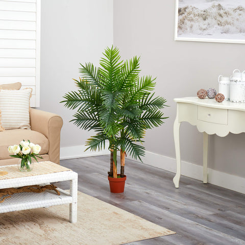 Nearly Natural leaf texture close-up highlighting real touch material and lifelike fronds