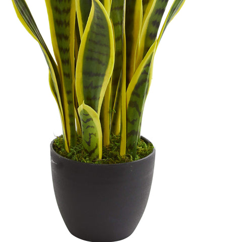 Nearly Natural detail of the 5 x 5.5 inch pot and base, stable decorative display
