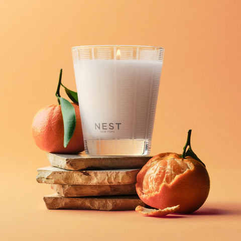 NEST New York close-up of melt pool illustrates even clean burn and fragrance release