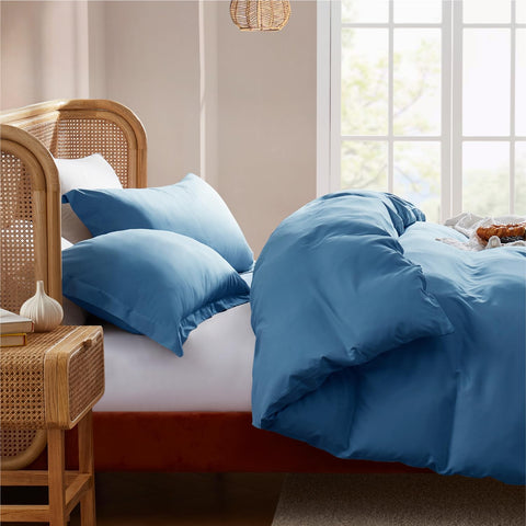 Nestl scale photo of duvet on a king bed showing accurate 104x90 sizing