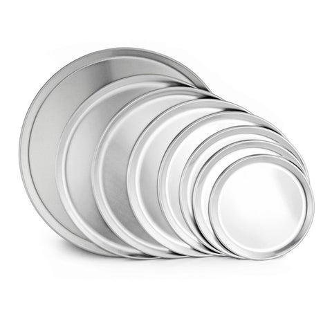 New Star Foodservice close-up of pan surface highlighting smooth texture for even browning