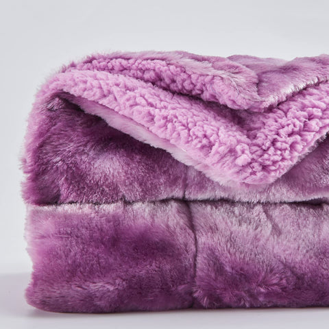 NEWCOSPLAY close-up of sherpa reverse showing fluffy warmth and insulating nap