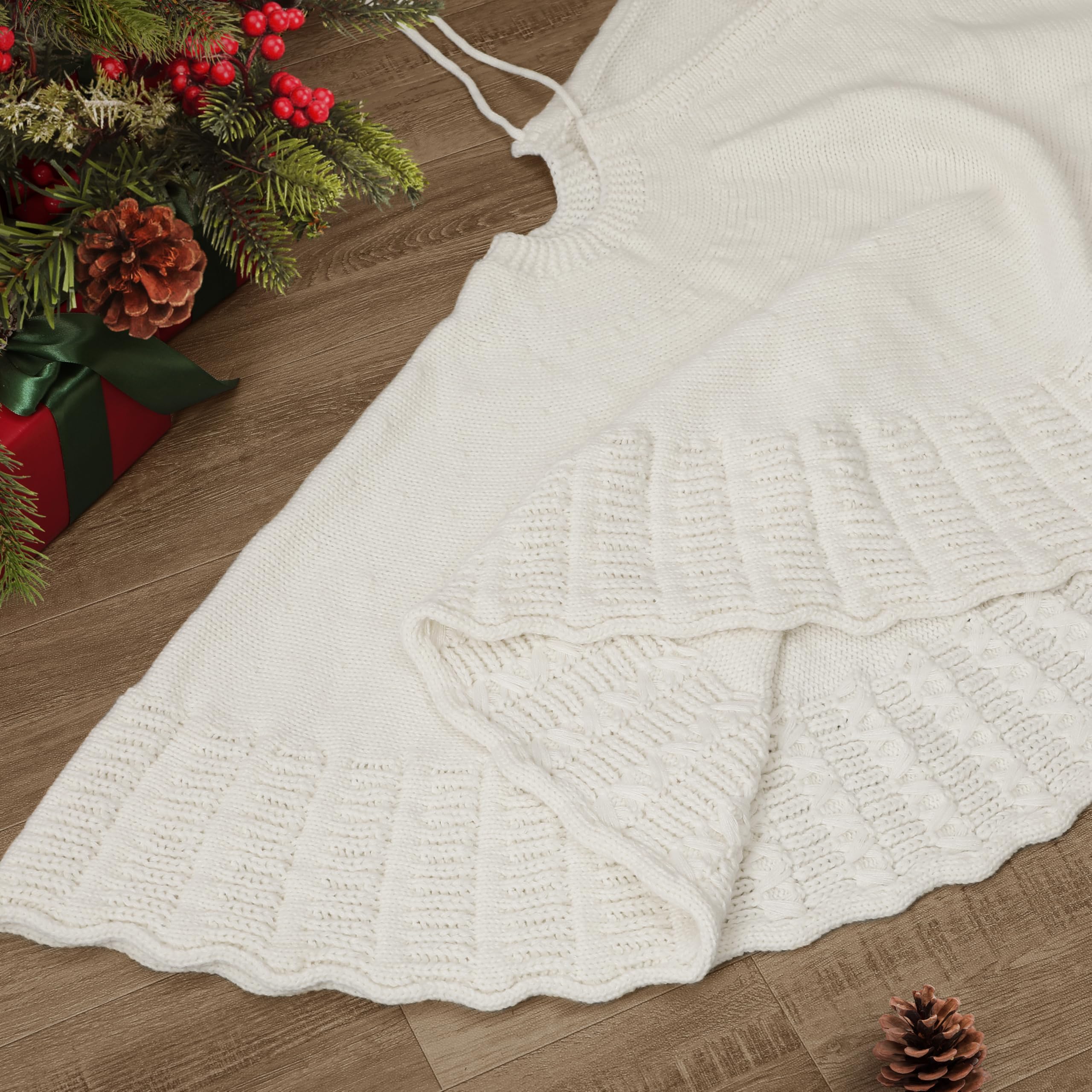 NIBESSER yarn texture detail showing thick sweater-like fibers for a warm feel