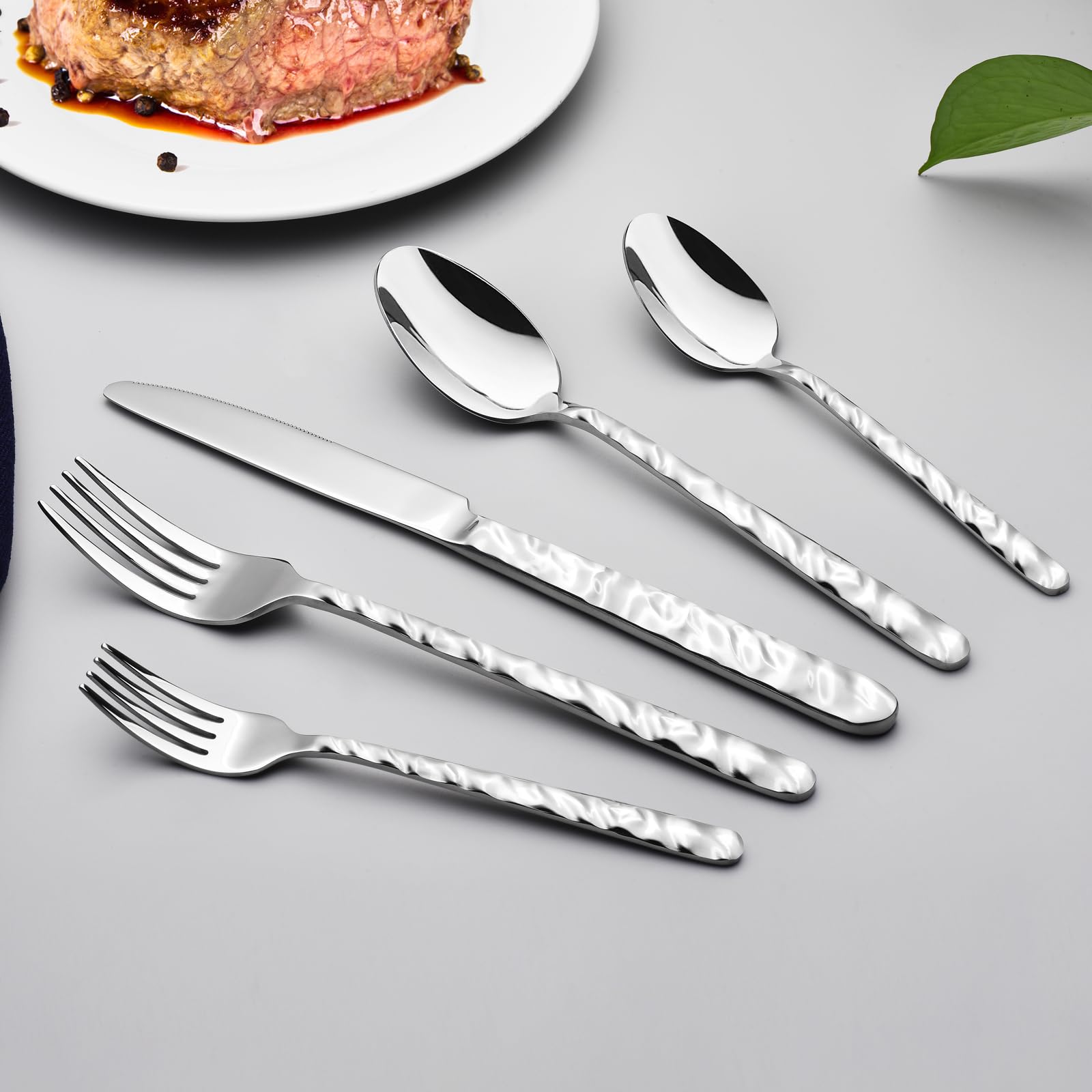 Nice Kitchen salad and dessert pieces displayed for versatile use