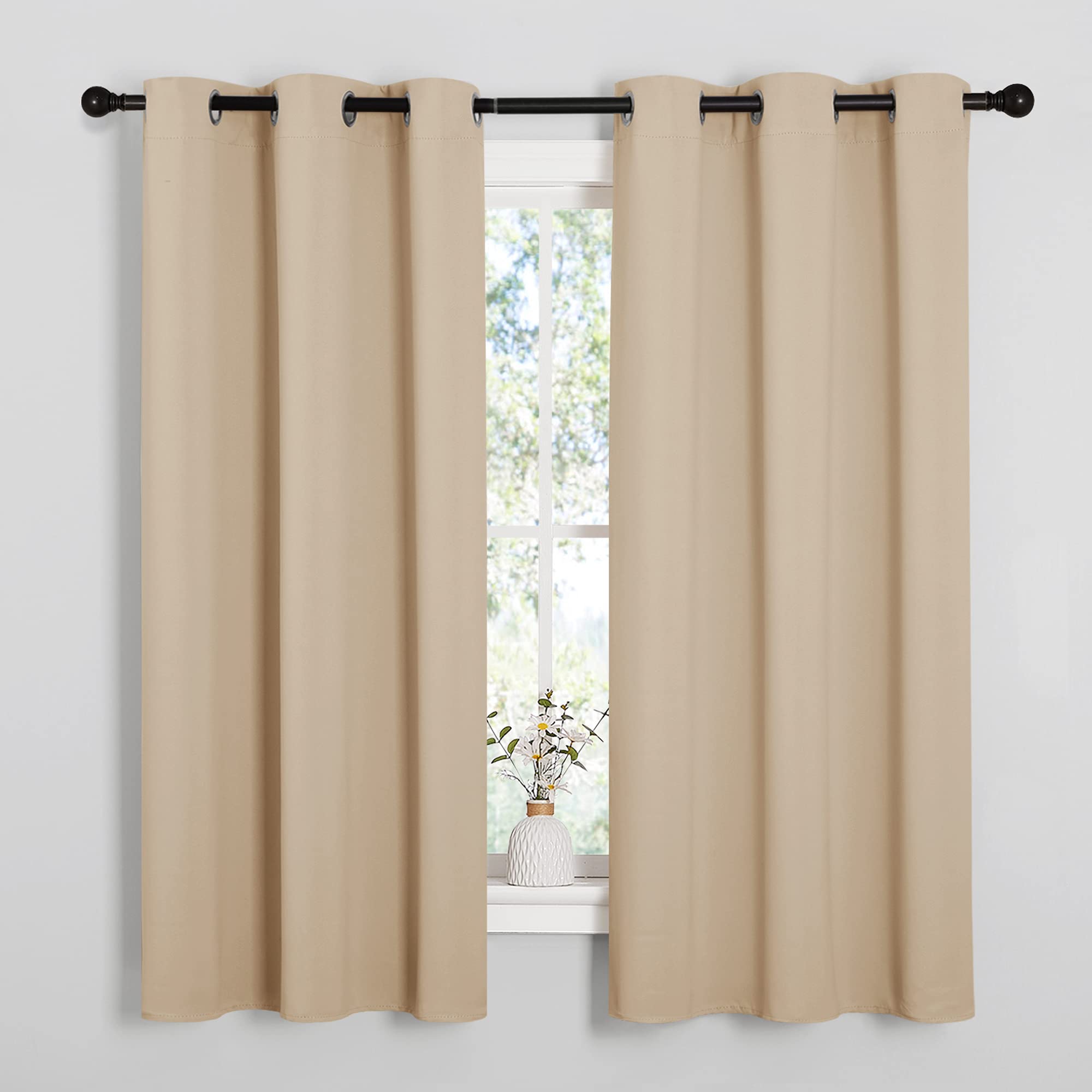 NICETOWN grommet top close-up showing six rings per panel and easy rod installation