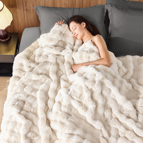 NORD ECO front draped blanket showing plush look and elegant décor benefit