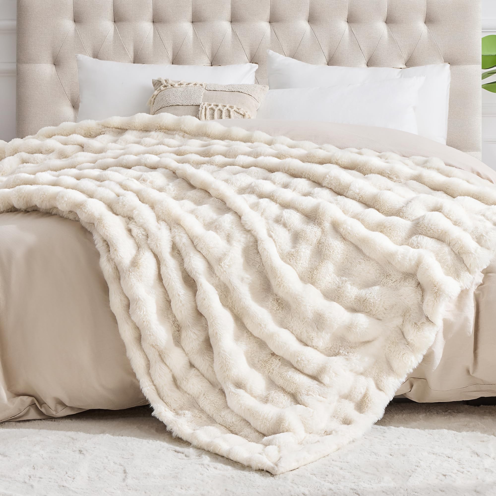 NORD ECO blanket on sofa lifestyle shot offering cozy styling and comfort