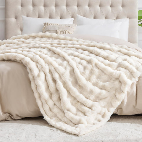 NORD ECO blanket on sofa lifestyle shot offering cozy styling and comfort