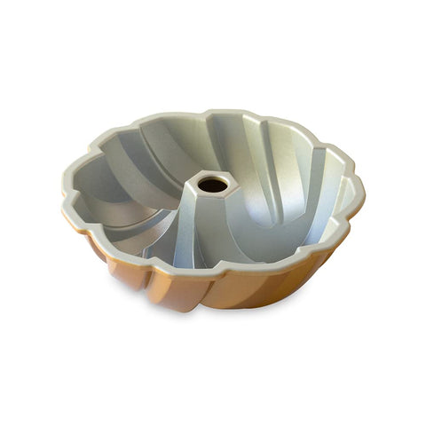 Nordic Ware side profile showing pan depth and sculptural silhouette