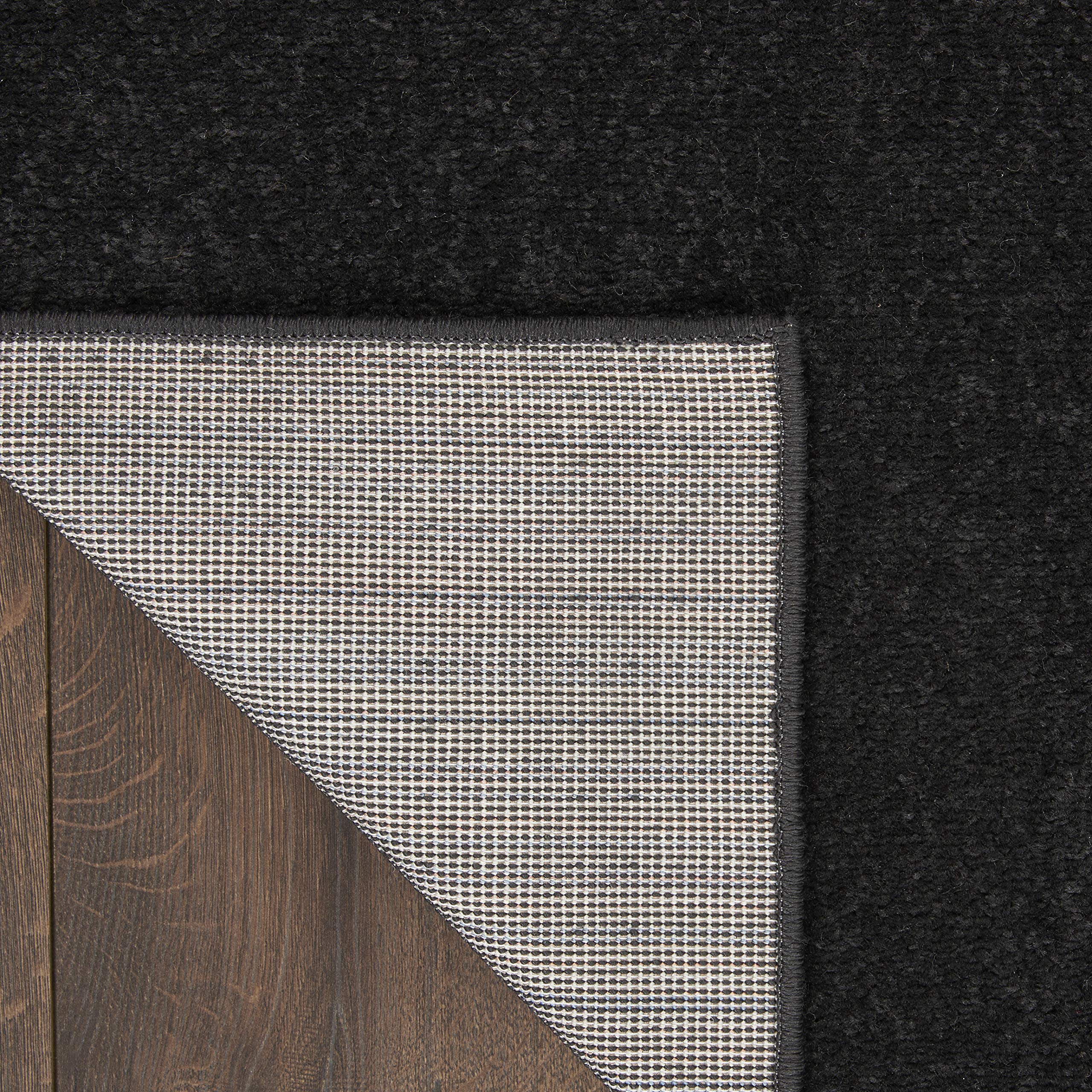Nourison serged edge detail displaying reinforced border and longevity