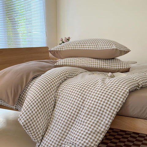 NSNLGSGC interior corner tie close-up showing secure duvet attachment to prevent slipping