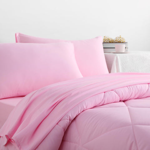 NTBAY comforter loft edge view highlighting lightweight warmth benefit