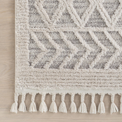 nuLOOM high-pile texture close-up showing plush comfort underfoot benefit