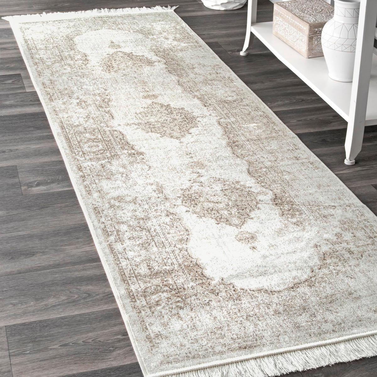 nuLOOM Cantrell front view showing ivory medallion pattern and runner benefit