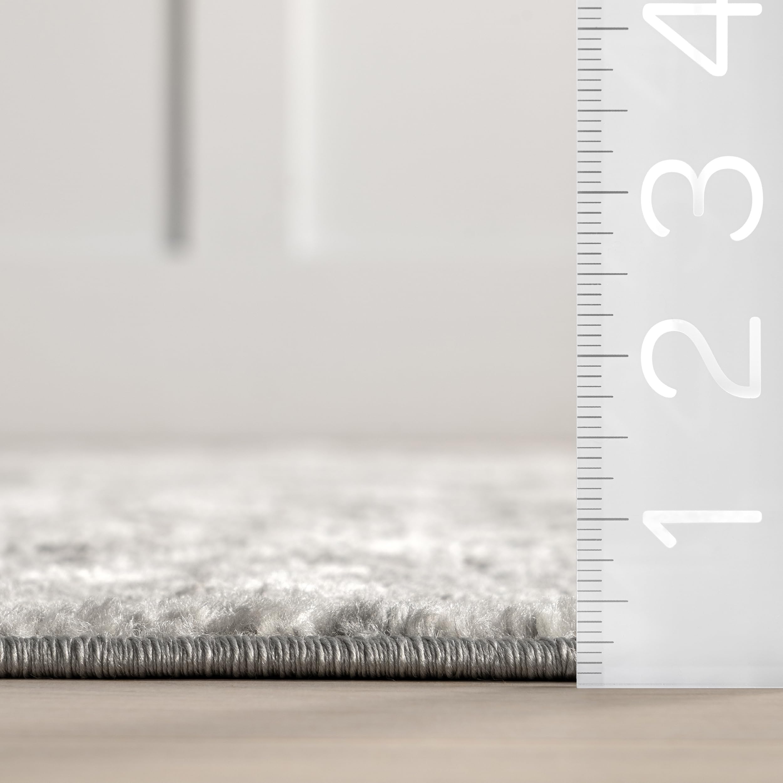nuLOOM Deedra medium pile texture detail showing softness benefit: comfortable underfoot