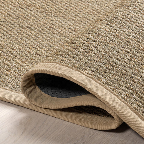nuLOOM Elijah styled in an entryway adding warmth and practical traffic durability