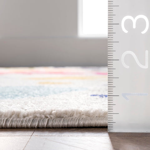 nuLOOM Pinkie rolled storage view shows compact storage and seasonal versatility