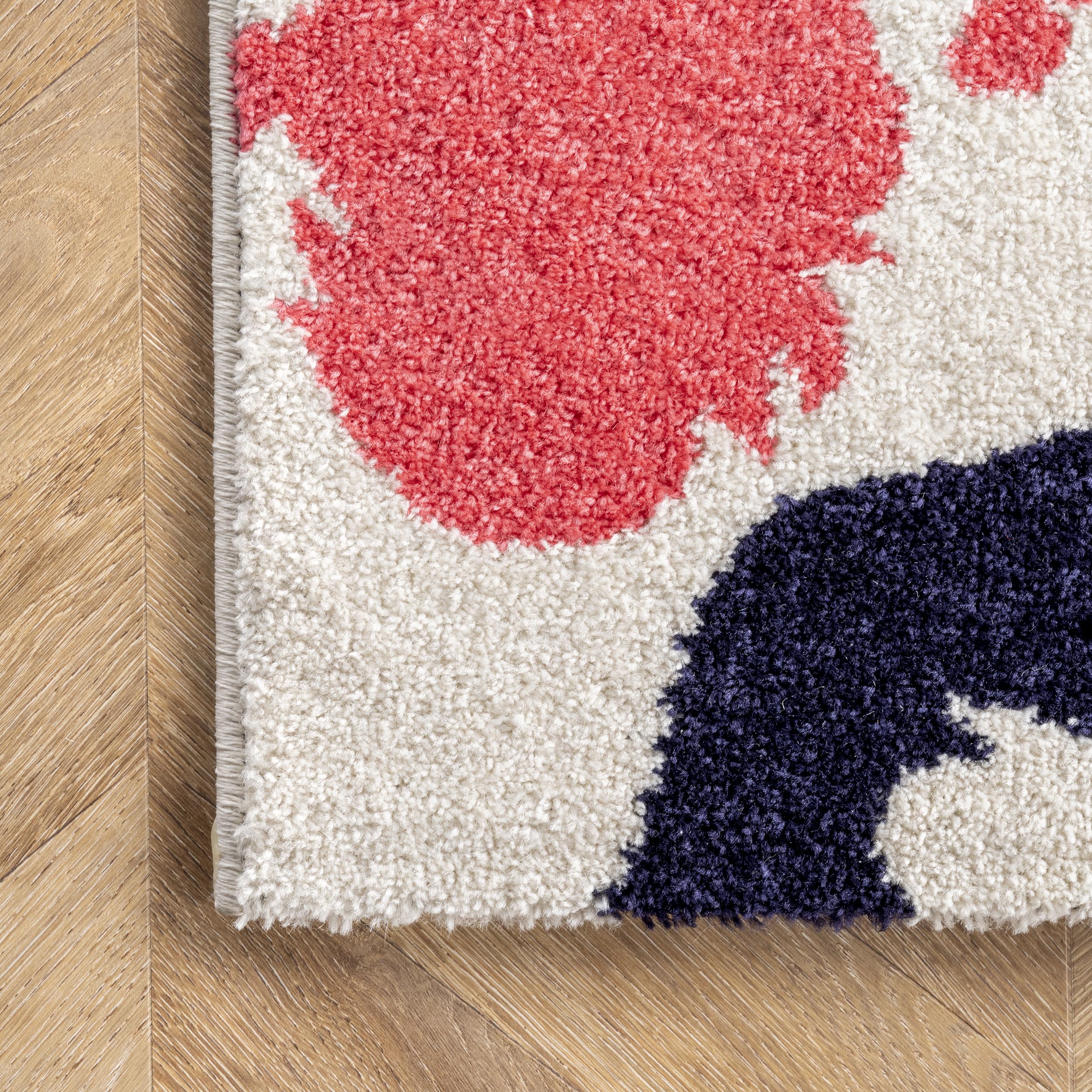 nuLOOM Pinkie stain-resistant demo reveals easy spot cleaning advantage